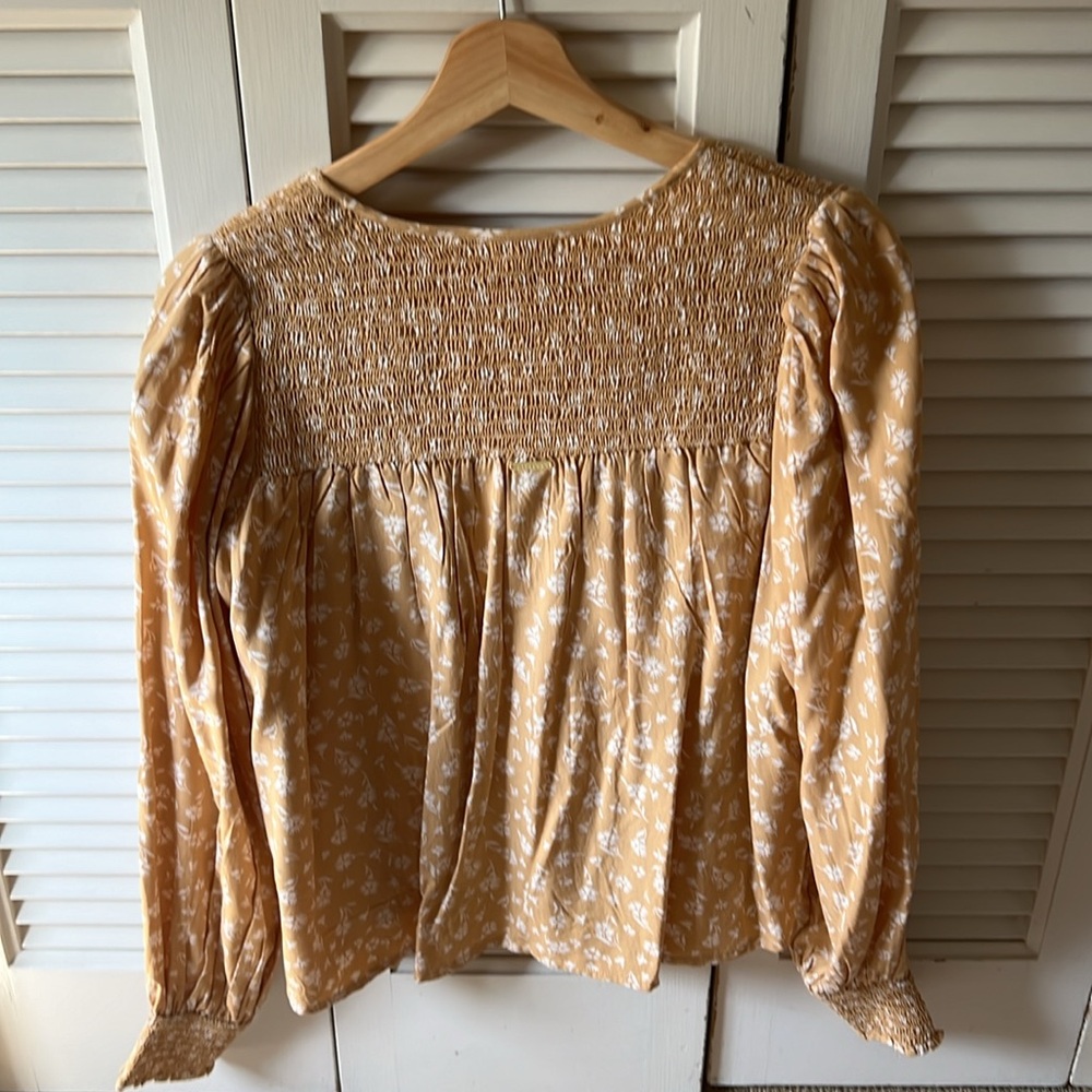 Billabong Top - Picture 2 of 5